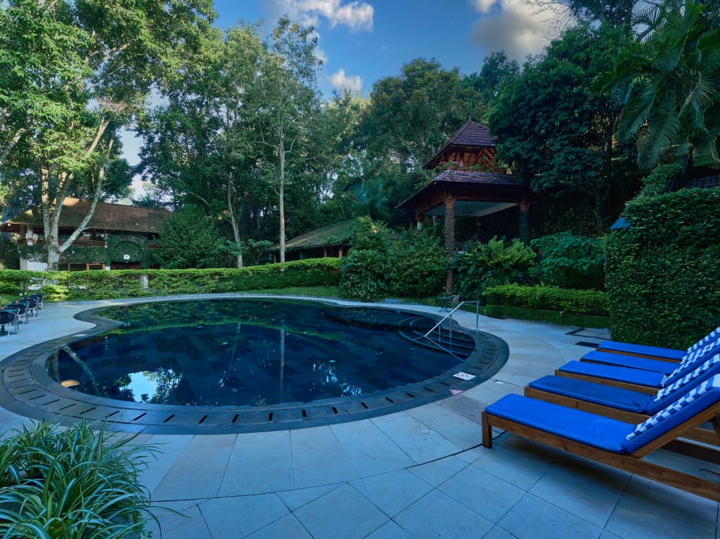 Swimming Pool image 4