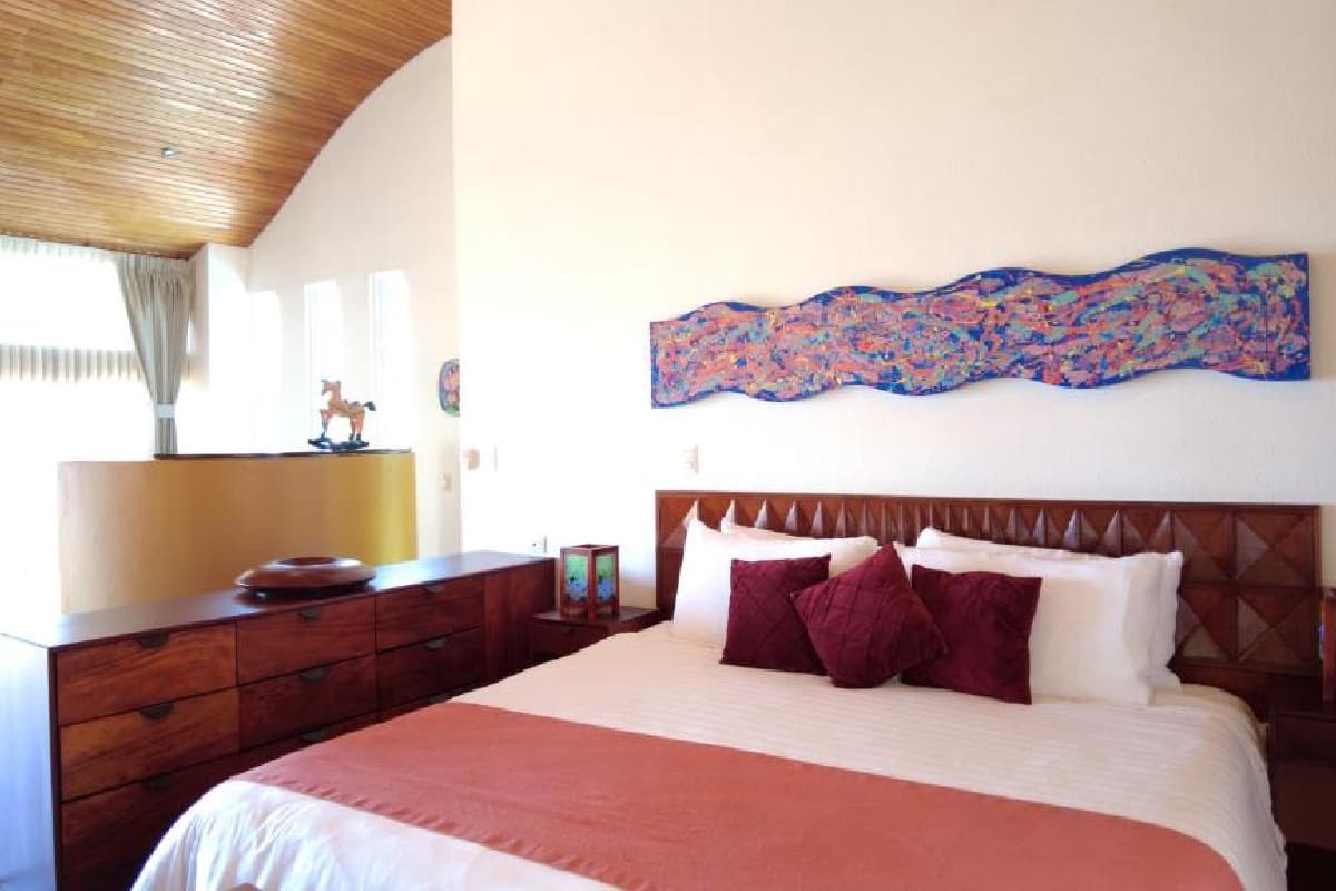 Ultra Villa image 1